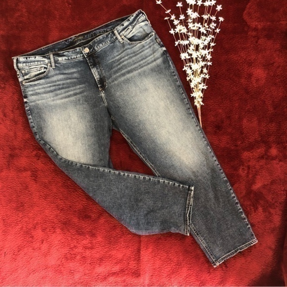 Silver 🖤 Elyse Straight Distressed Stretchy Two-Tone Ankle Crop Jeans, Sz. 24P